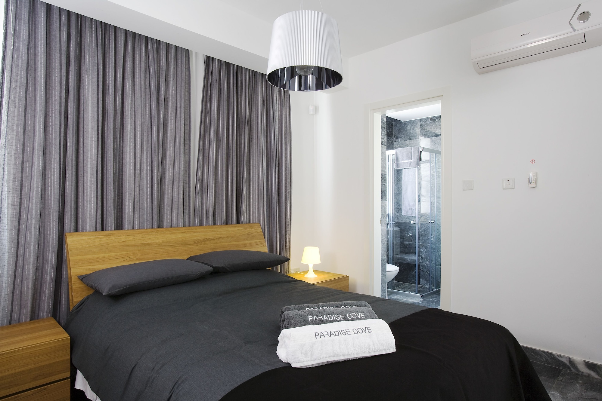 2 Bedrooms, Aqua, Villa, Double and Twin Beds
