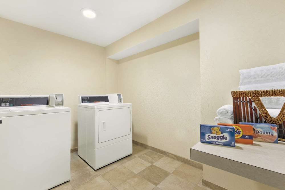 Hampton Inn & Suites Herndon - Reston 20/42