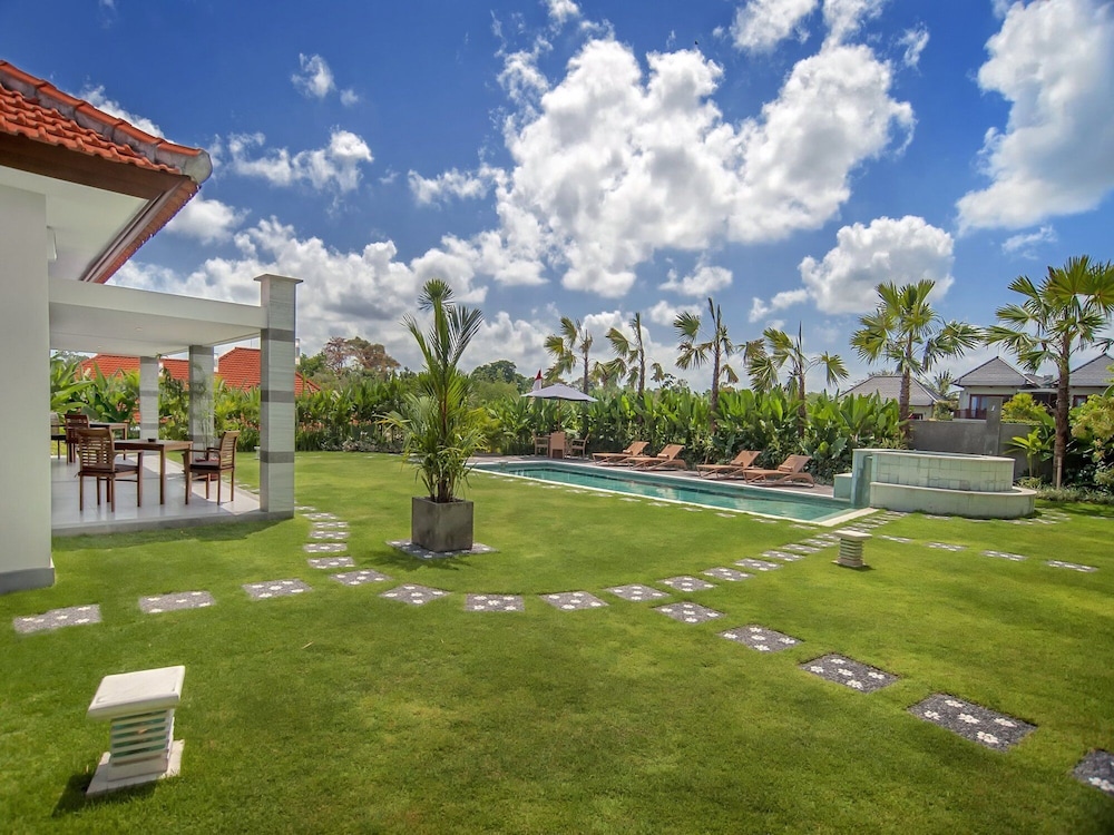 Villa Yenian 48/50