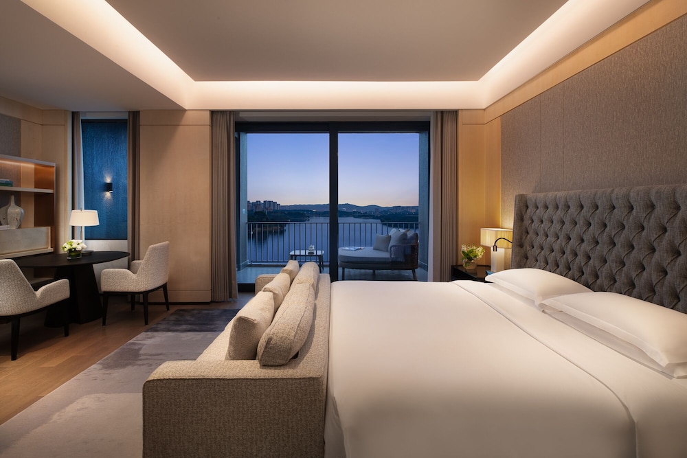 Hyatt Dongguan 6/49