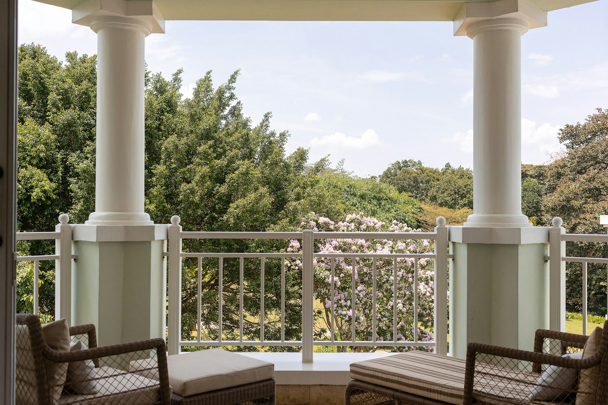 Hemingways Nairobi 53/54