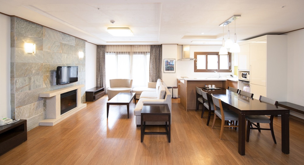 Holiday Inn & Suites Alpensia Pyeongchang Suites 58/73