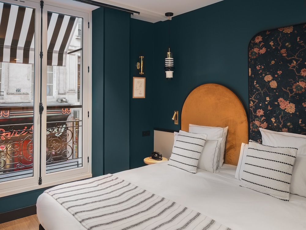 Hotel Dandy 20/50