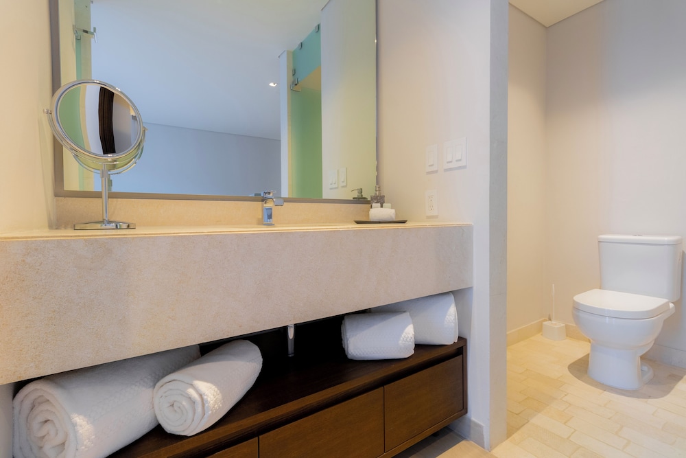 The Paraiso Residences at Marina Cabo 55/55