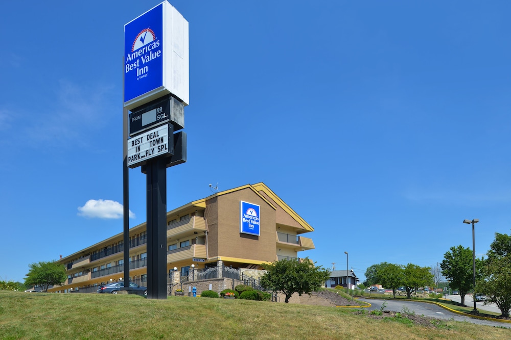 Americas Best Value Inn Pittsburgh Airport 7/36