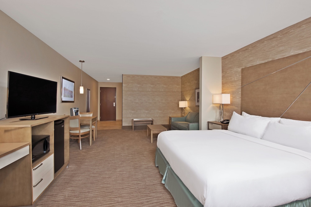 Holiday Inn Express & Suites Harrisburg S - New Cumberland 25/72