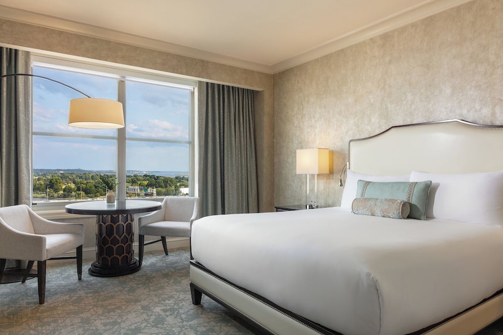 Salamander Washington DC (ex Mandarin Oriental Washington DC) 25/69