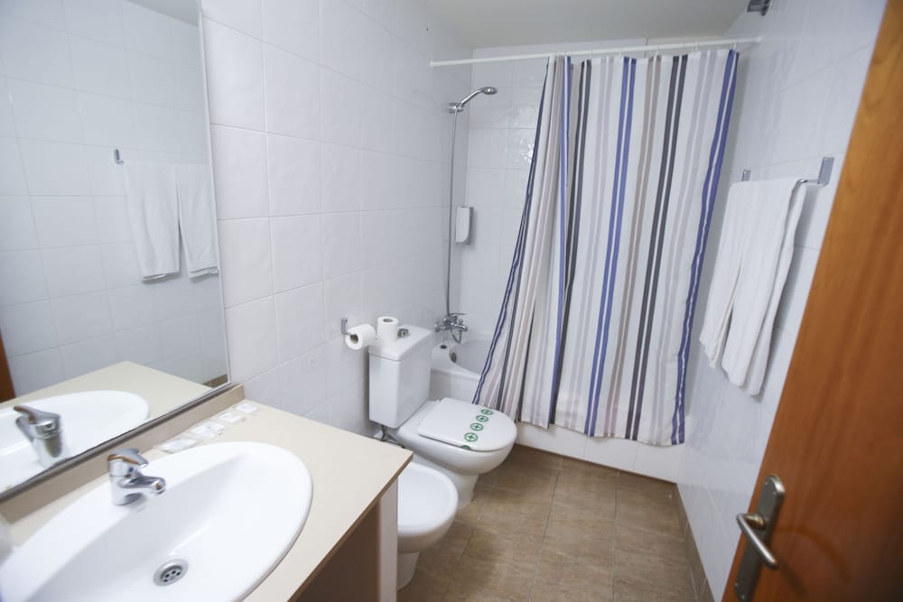 GATELL HOTEL 25/25