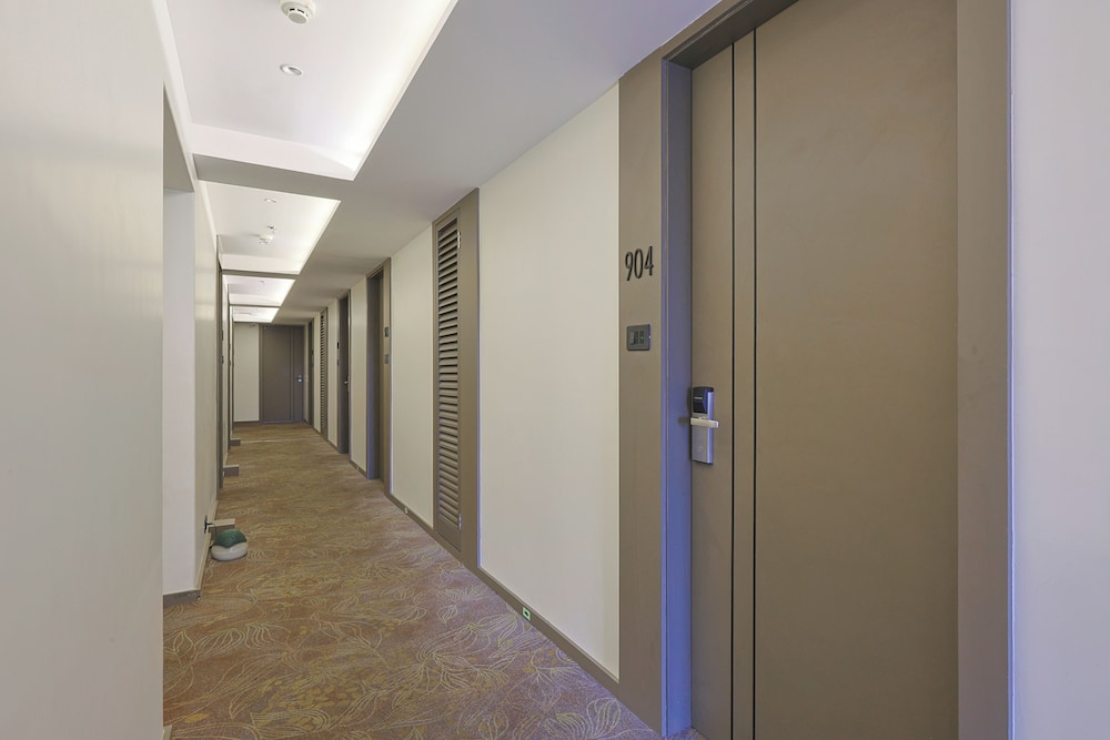 Hotel President photo2