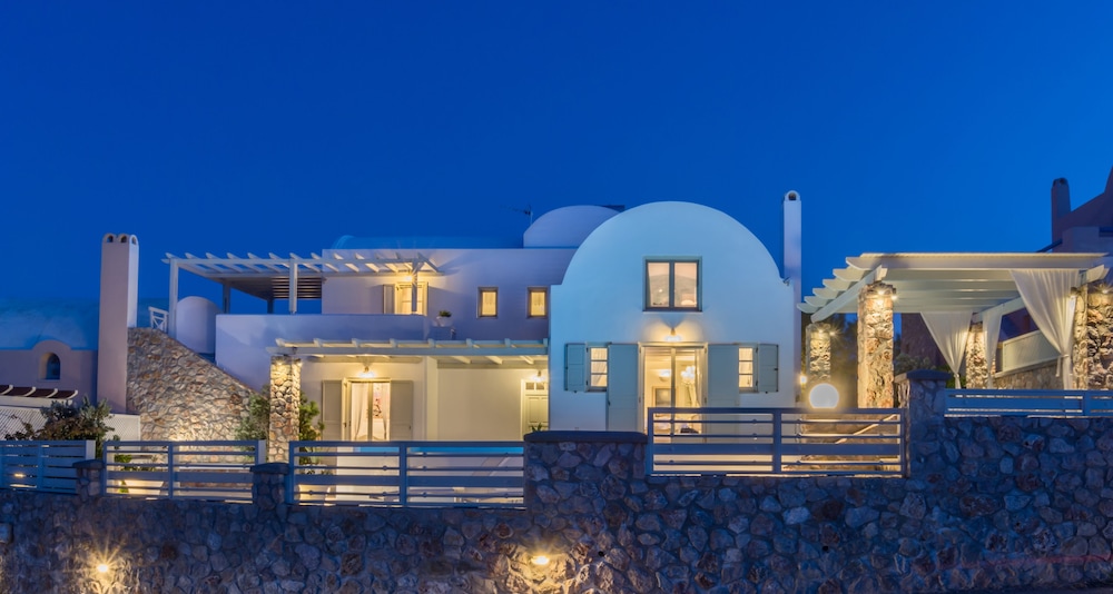 Michaela Residence 35/50
