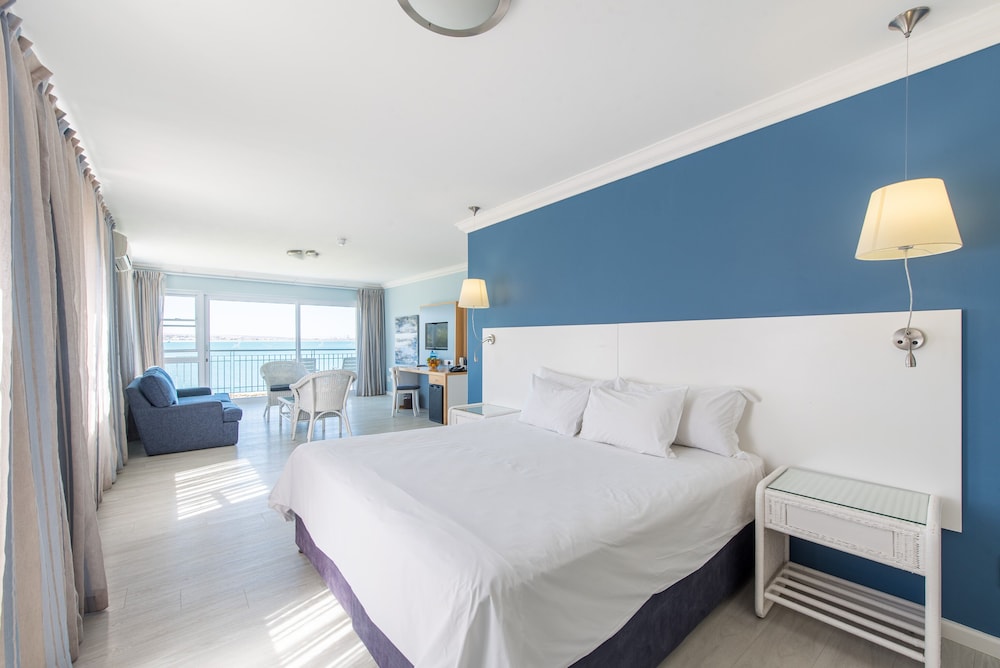 Saldanha Bay Hotel 11/50