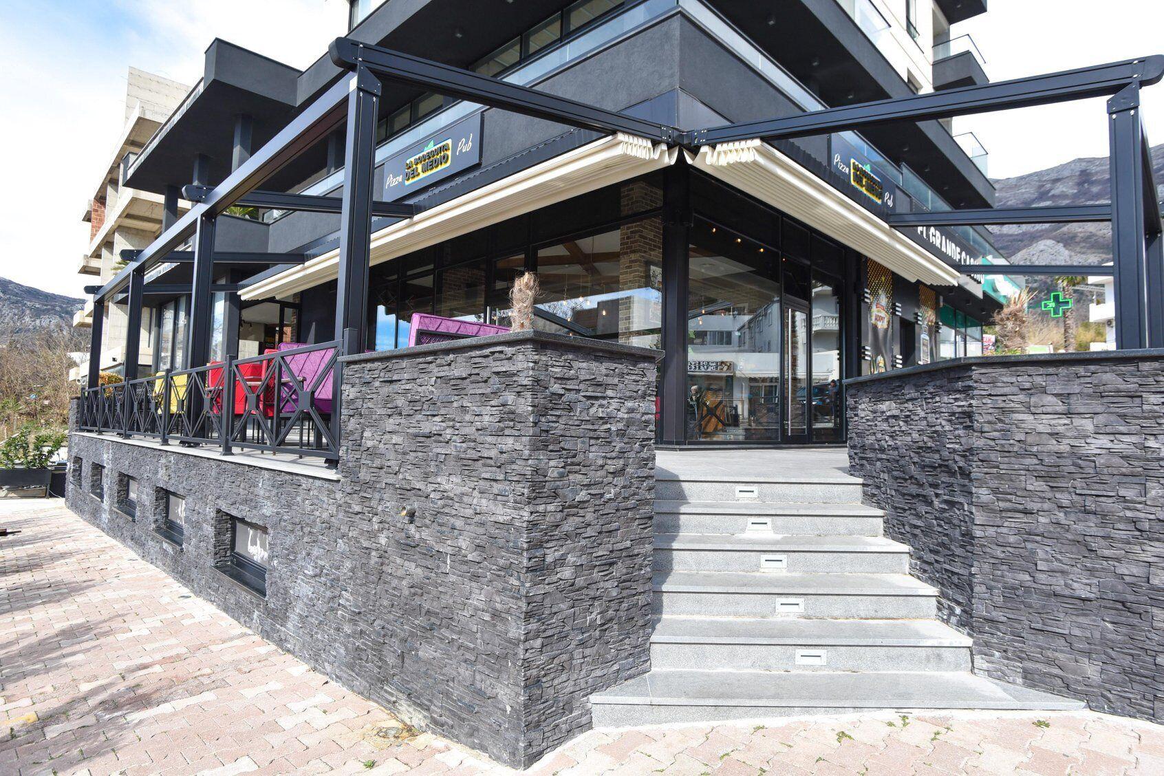 Hotel Del Medio 18/24