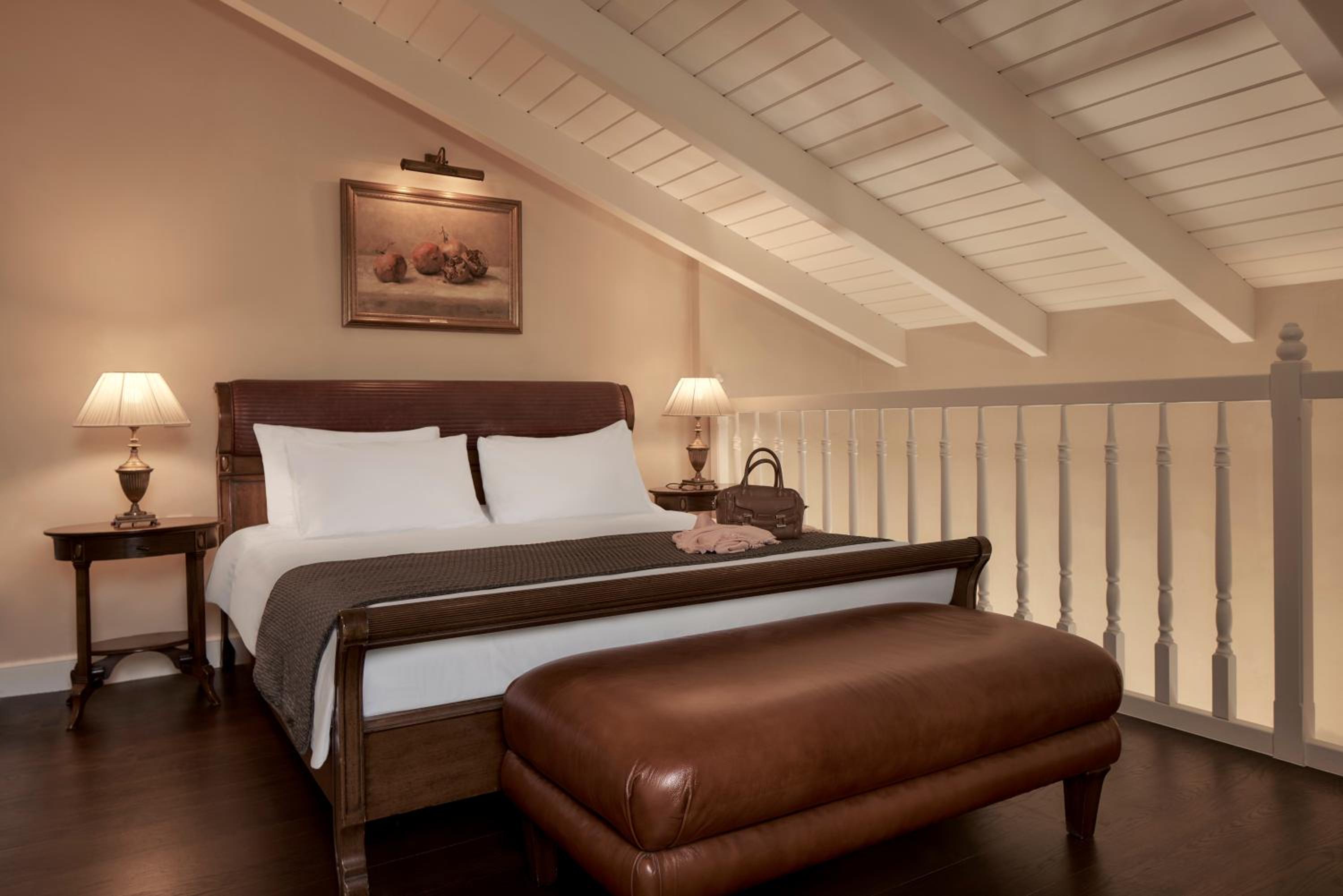 Suite, Partial Sea View, Two Story