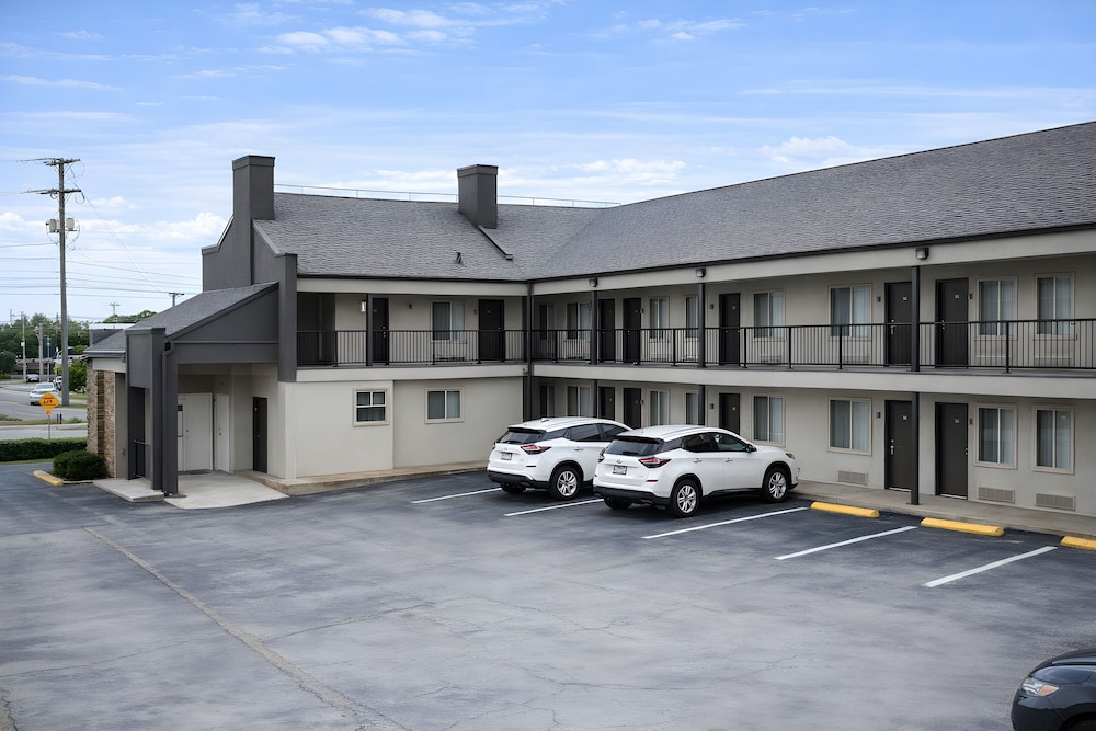 Antioch Quarters Inn and Suites 46/54