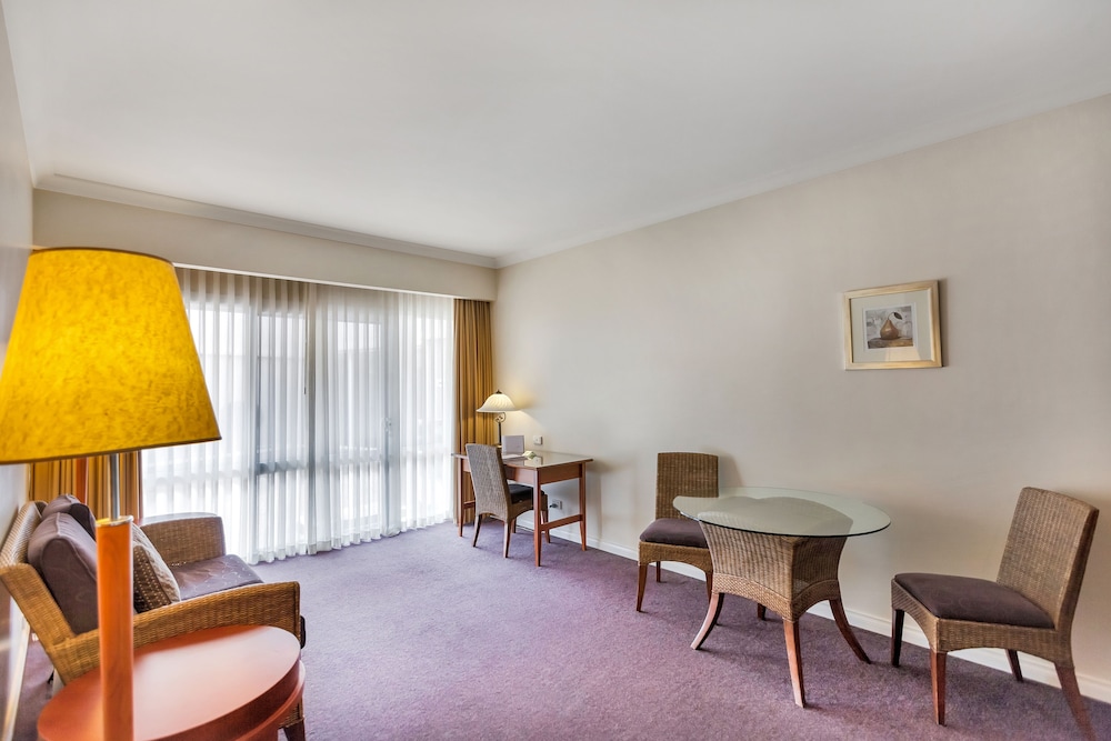 Century Inn 39/57