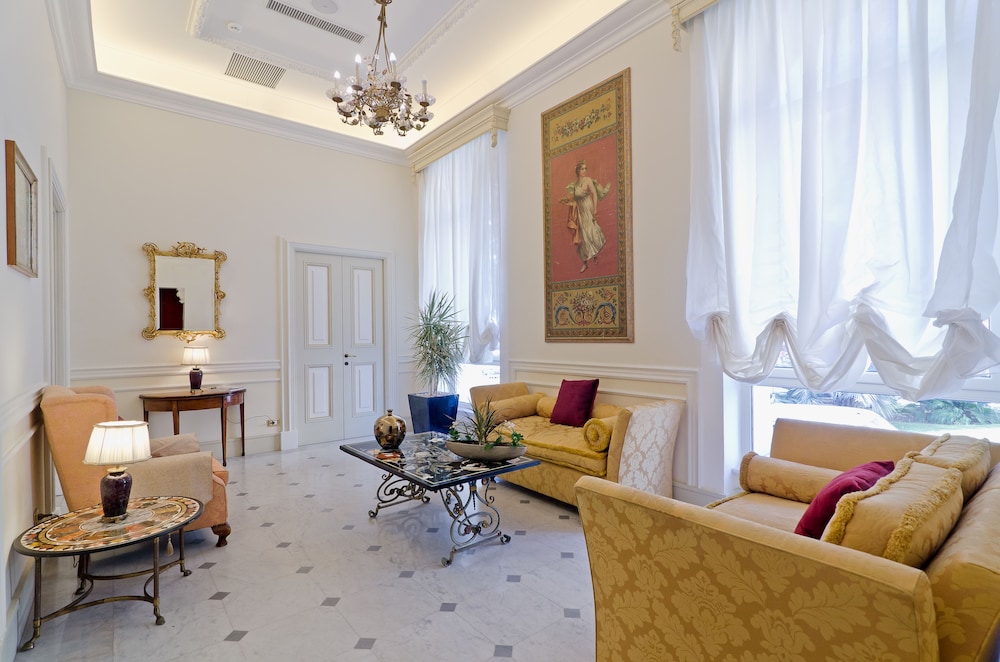 Hotel de Paris Sanremo 53/67
