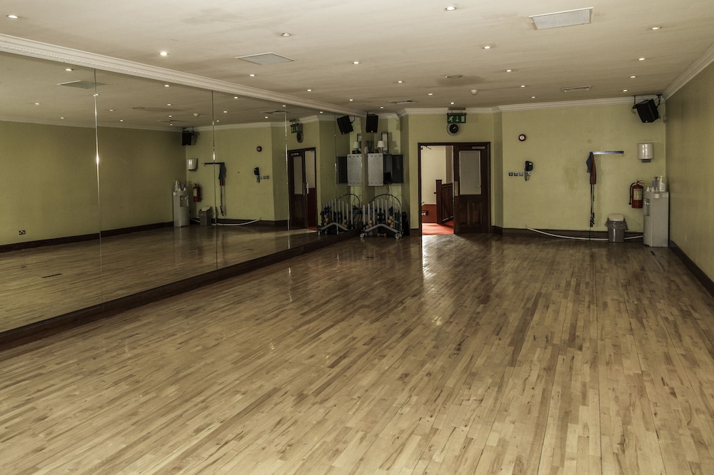 Glen View Hotel 5/45