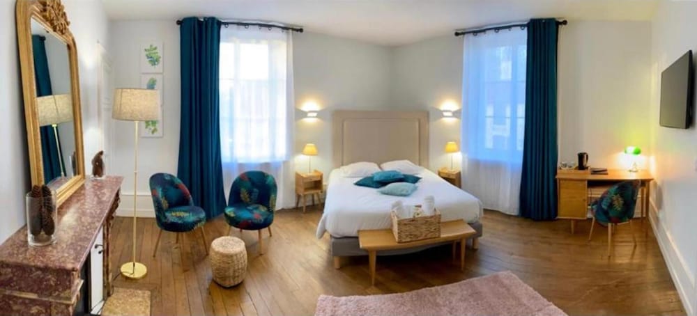 HOSTELLERIE LA CHAUMIERE 5/32