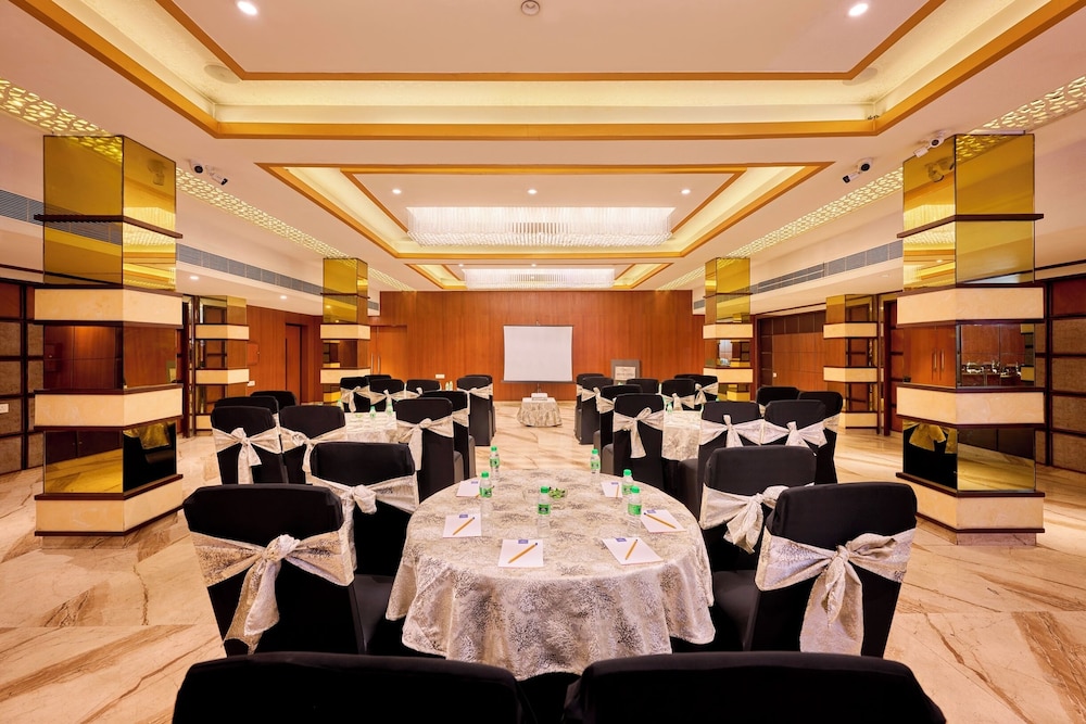 Delite Sarovar Portico Faridabad 28/30