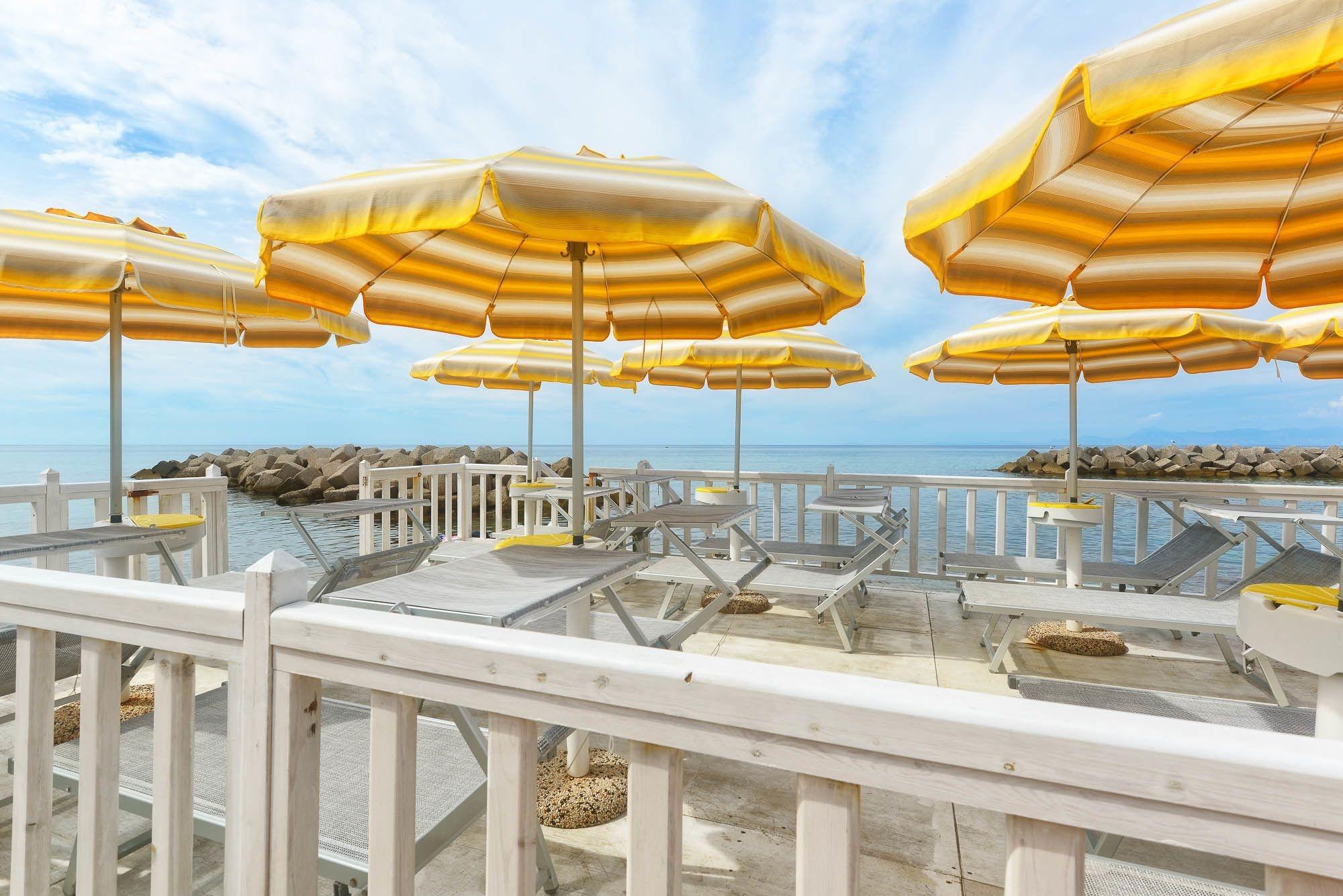 Hotel La Marina 1/18