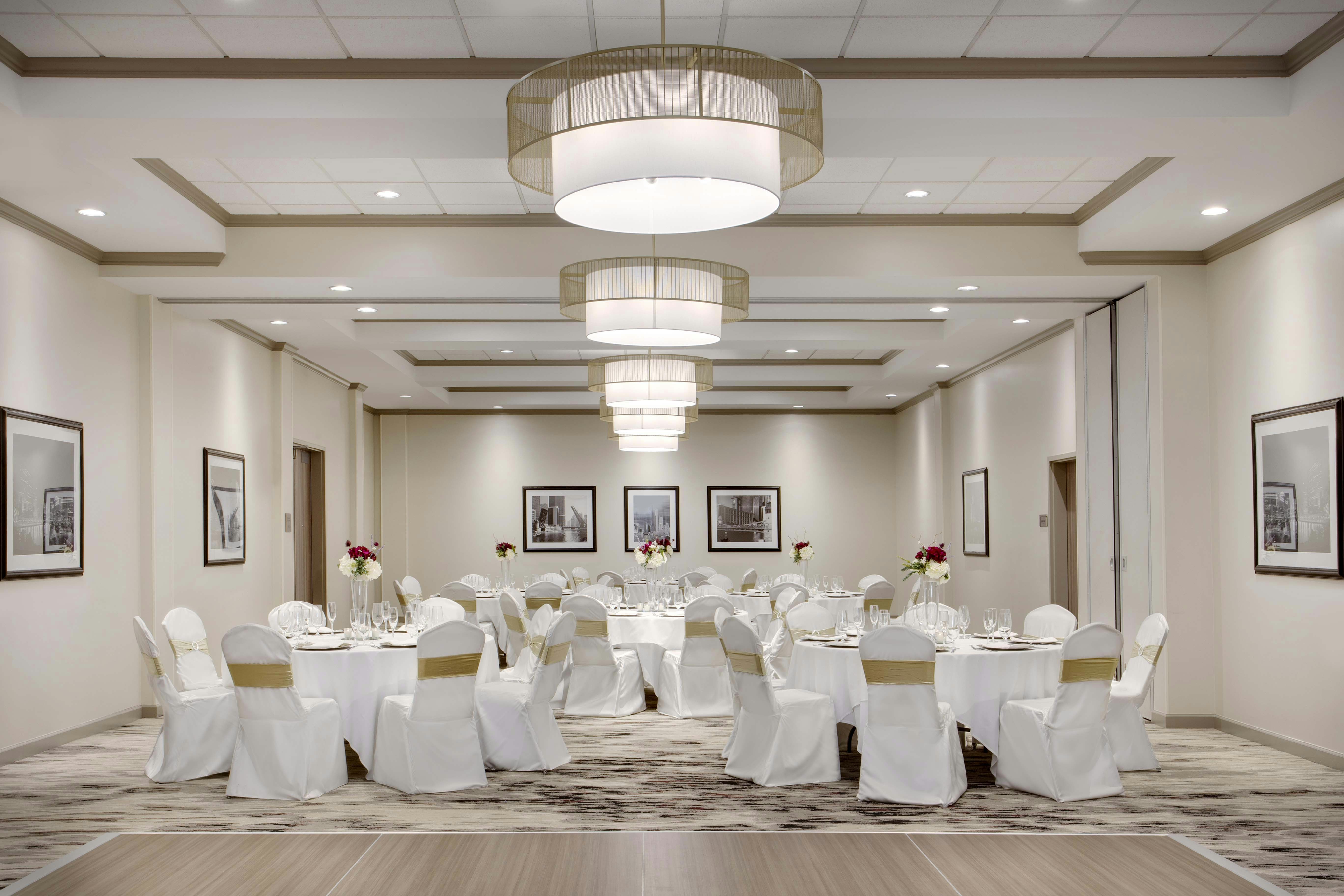 DoubleTree by Hilton Chicago Midway Airport 38/48