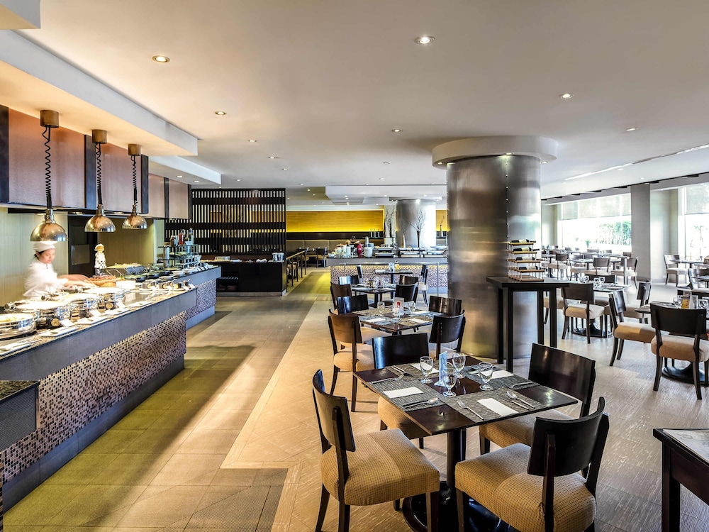 Novotel Bangkok Bangna 50/74