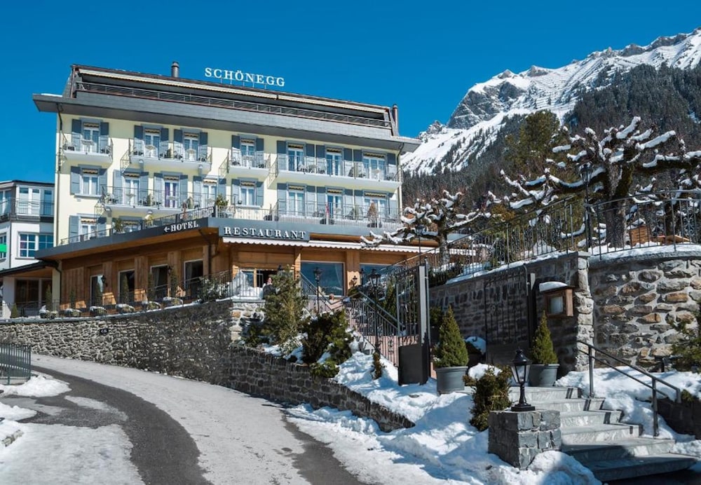 Schönegg Hotel 3/50