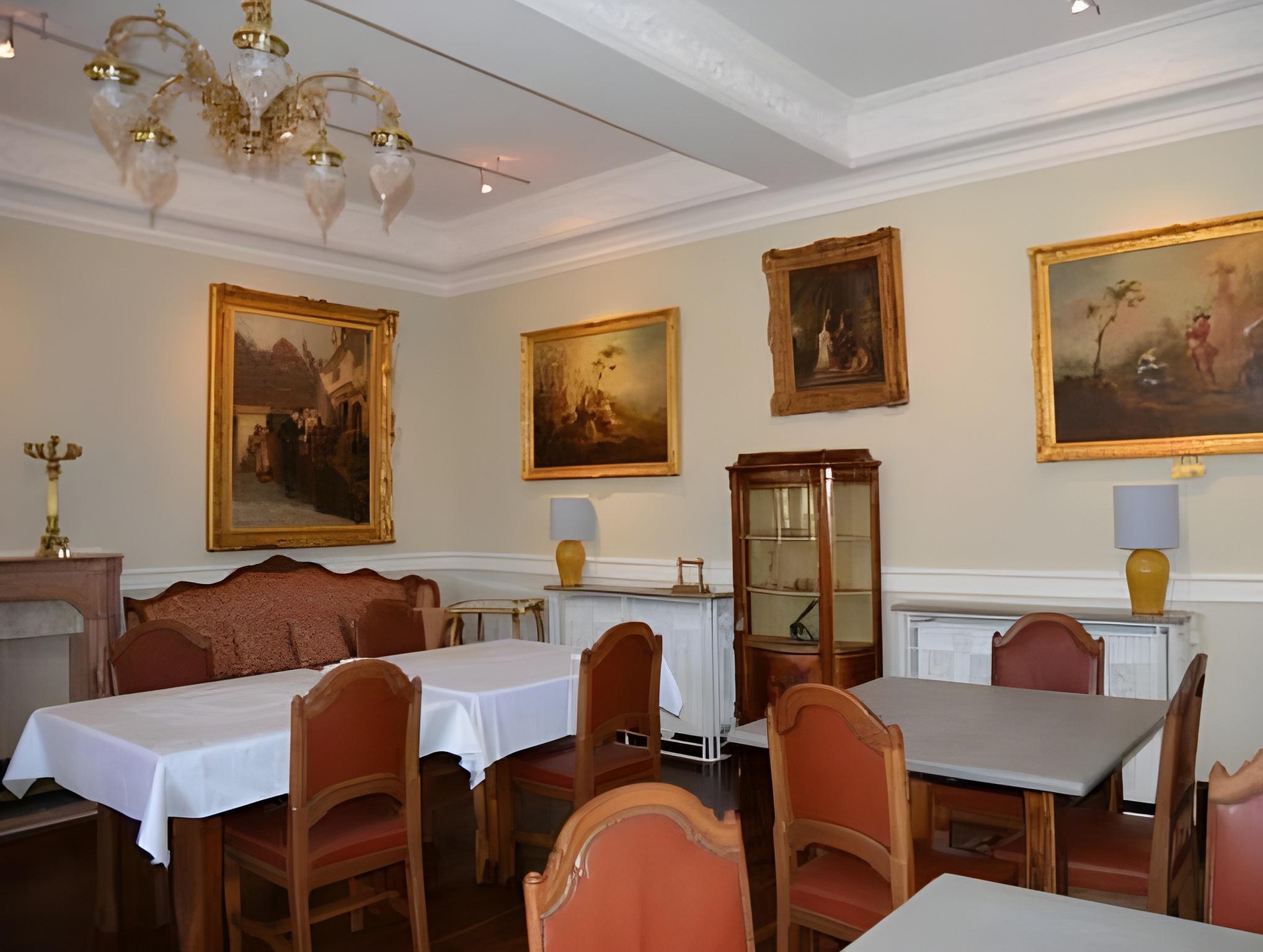 Hotel Les Deux Chevres Gevrey-Chambertin 24/43