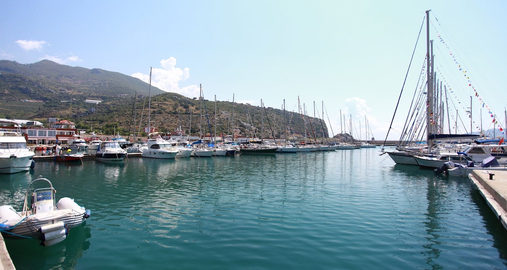 Cleopatra City Hotel 43/49