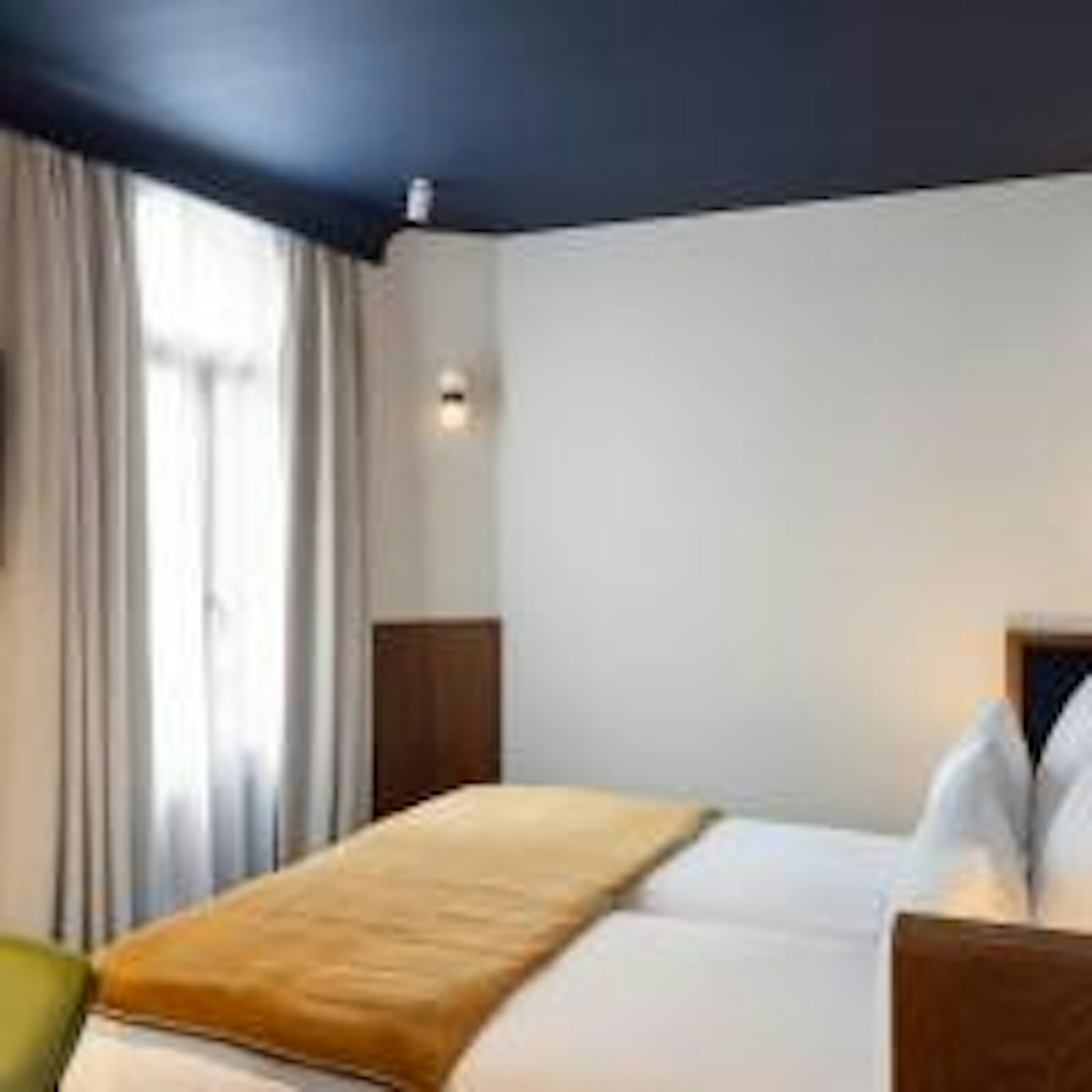 Cristal Champs Elysees Hotel 7/47