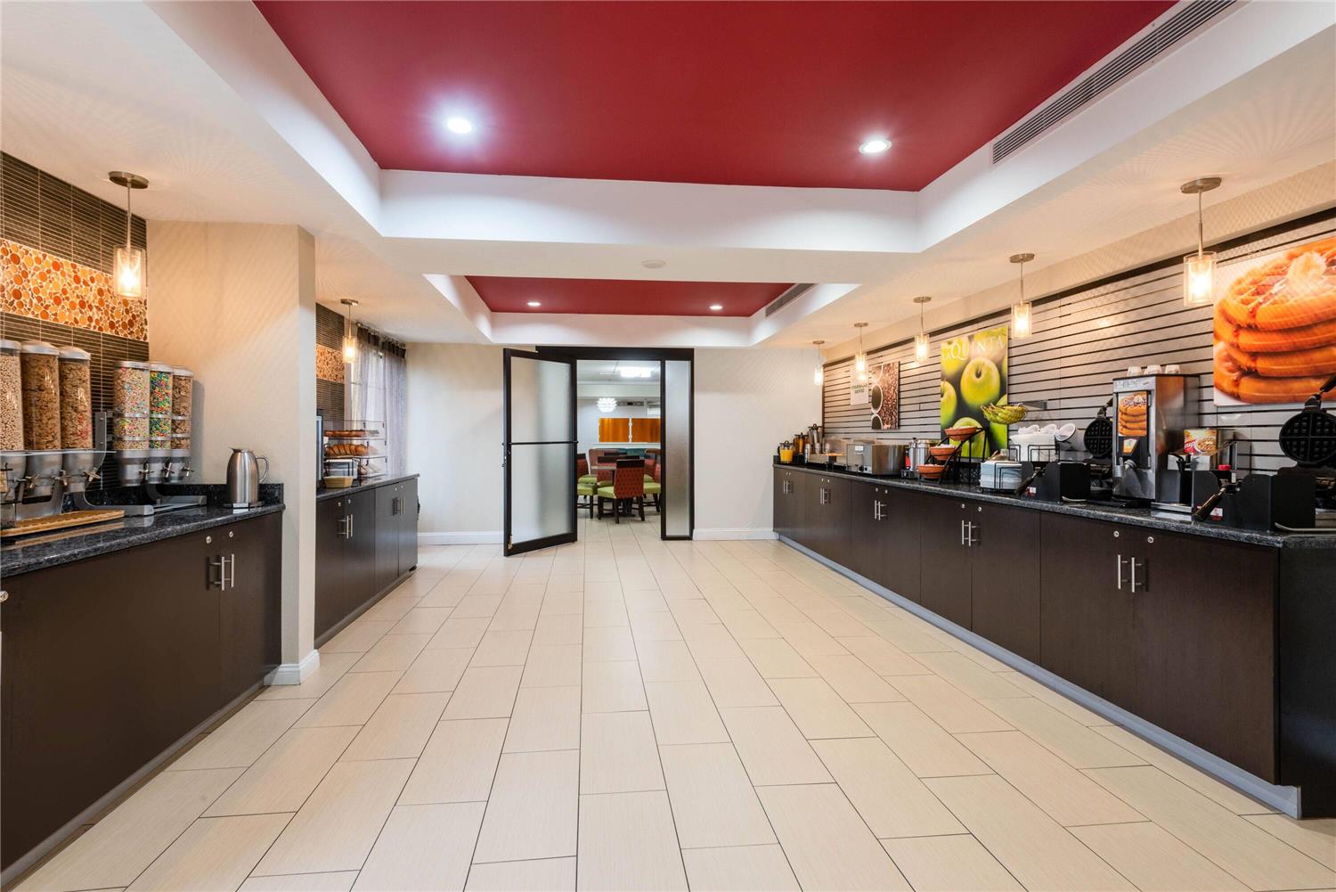 La Quinta Inn & Suites Summersville / New River National Park 2/47