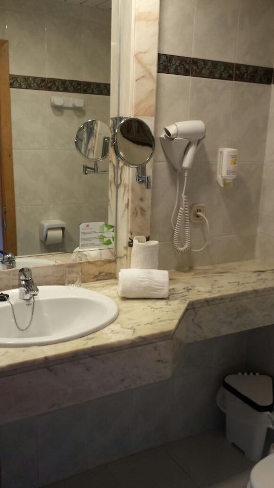 Clumba Hotel 23/50