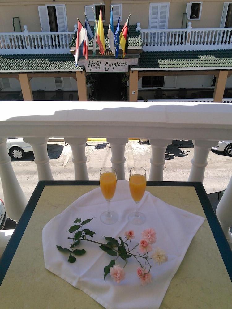 Hotel Chipiona 40/55