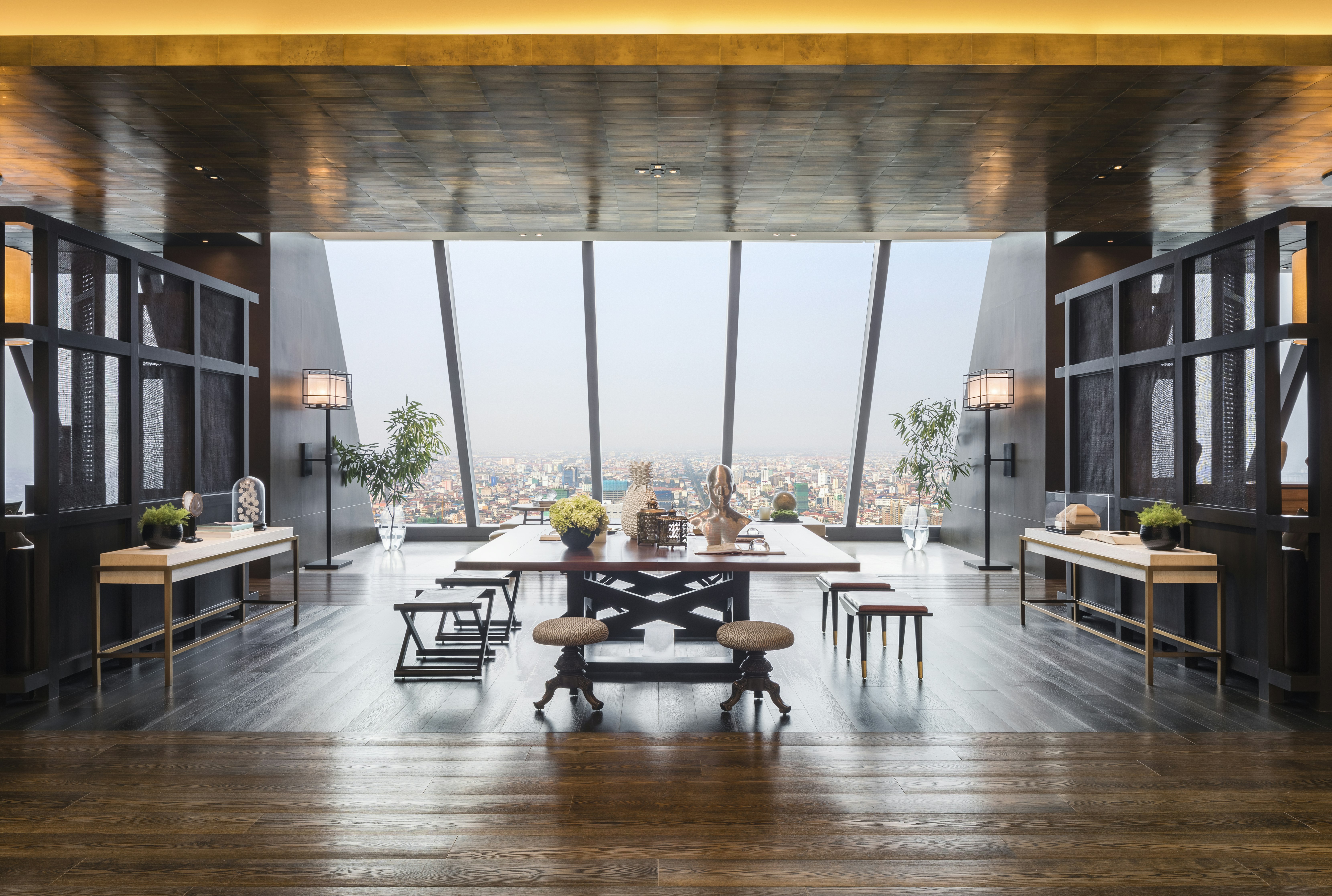 Rosewood Phnom Penh 75/76