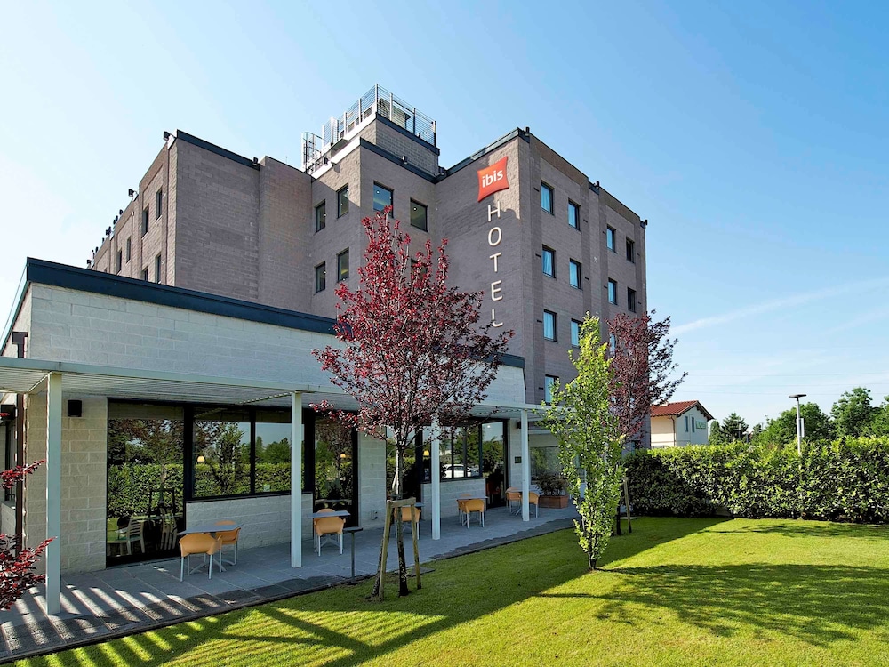 IBIS FIRENZE PRATO EST 5/73