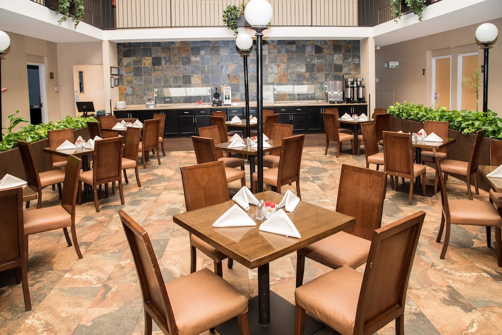Best Western Plus Monterrey Aeropuerto 39/55