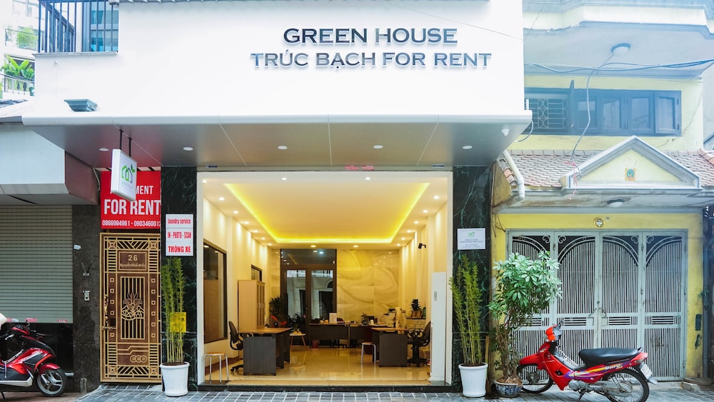Green House Service Apartment 2/46