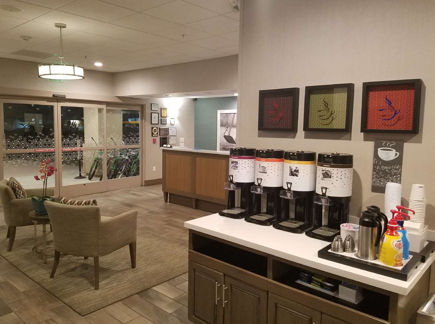 Hampton Inn Channel Islands Harbor 31/65