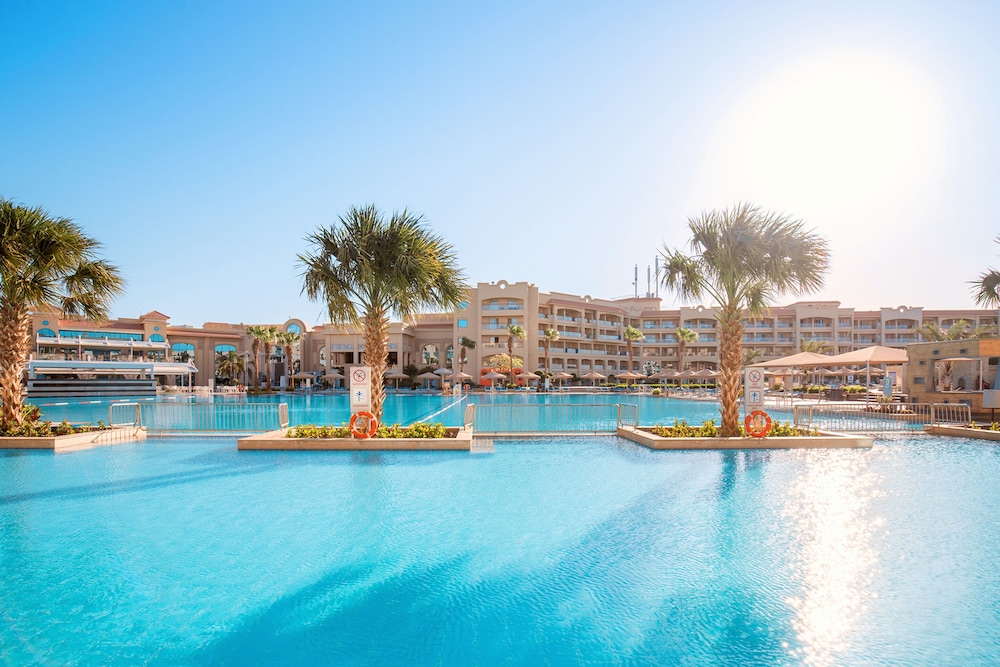 Pickalbatros White Beach Resort - Hurghada in HURGHADA