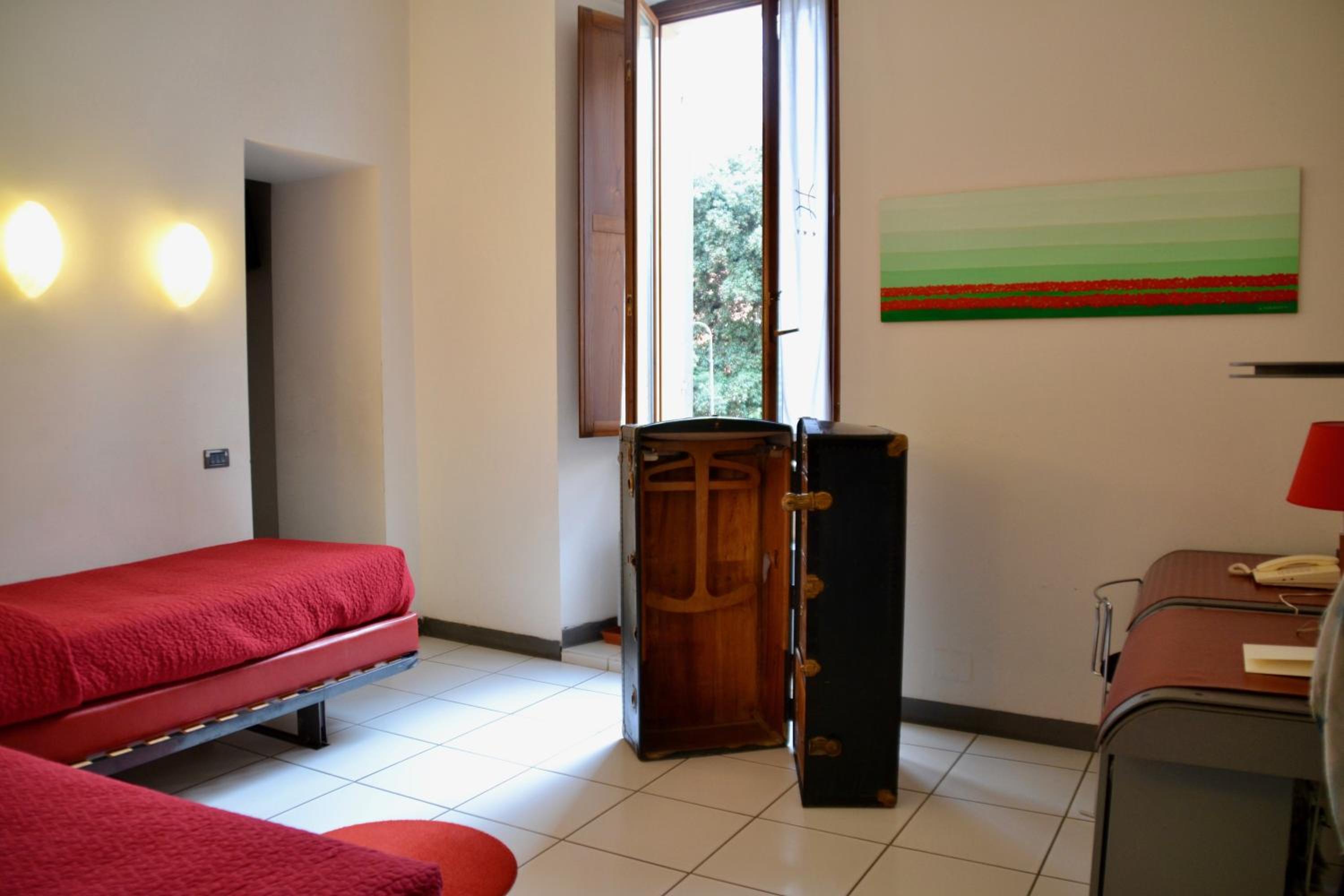 Hotel Italia 34/50