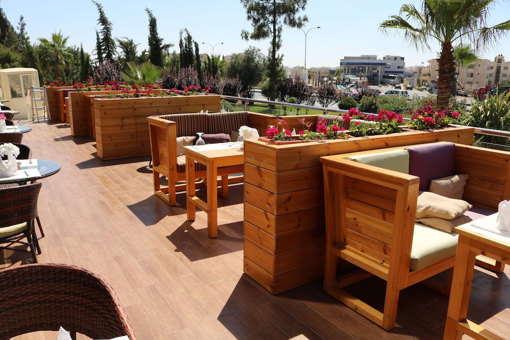 Olive Tree Hotel 39/50