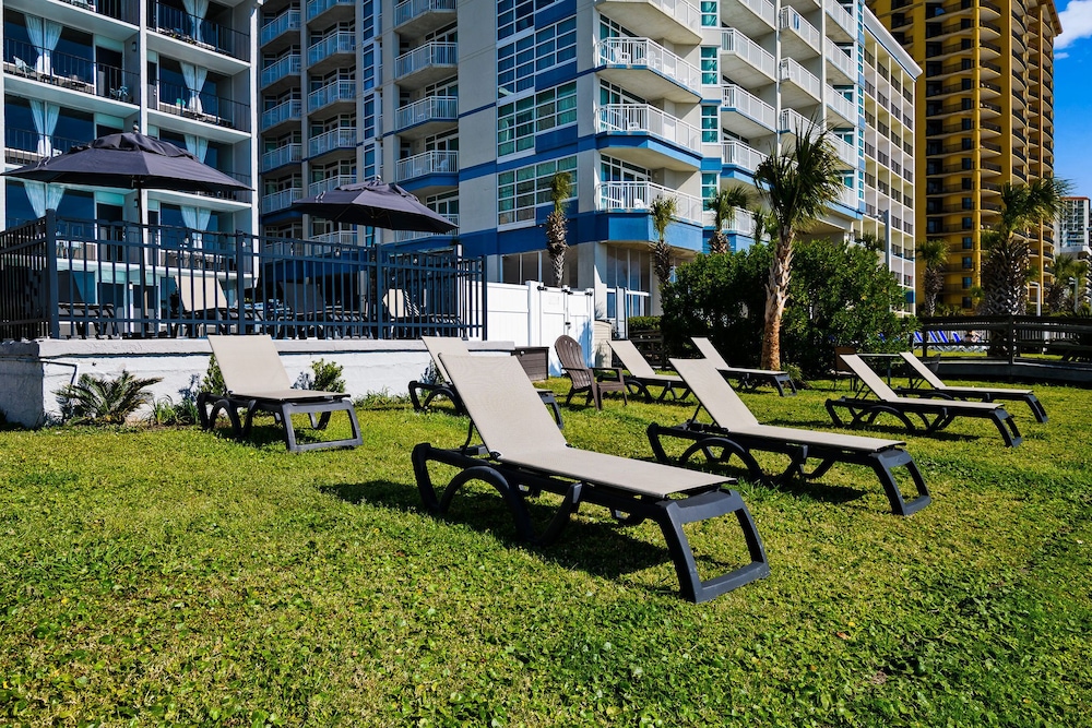 The Waves Hotel at Myrtle Beach 55/60
