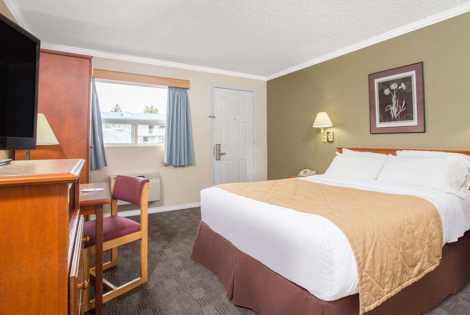Grand Forks Inn 6/20