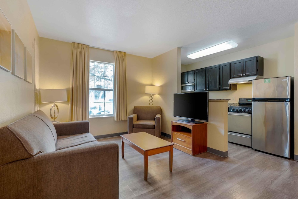 Extended Stay America Suites Chicago Elgin West Dundee 35/58