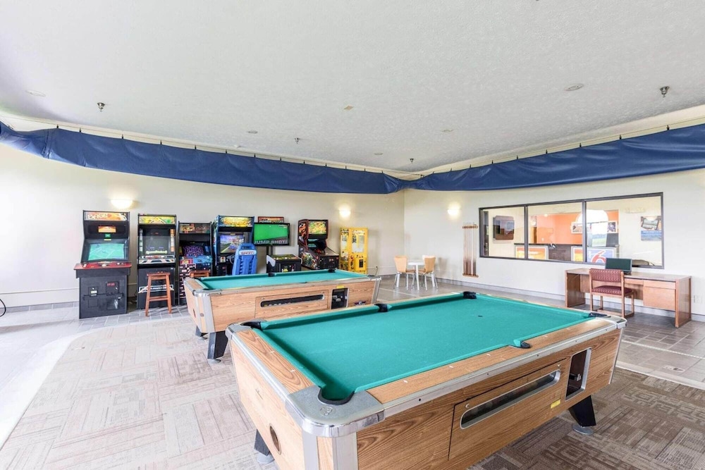 Motel6 Percival, IA 10/68