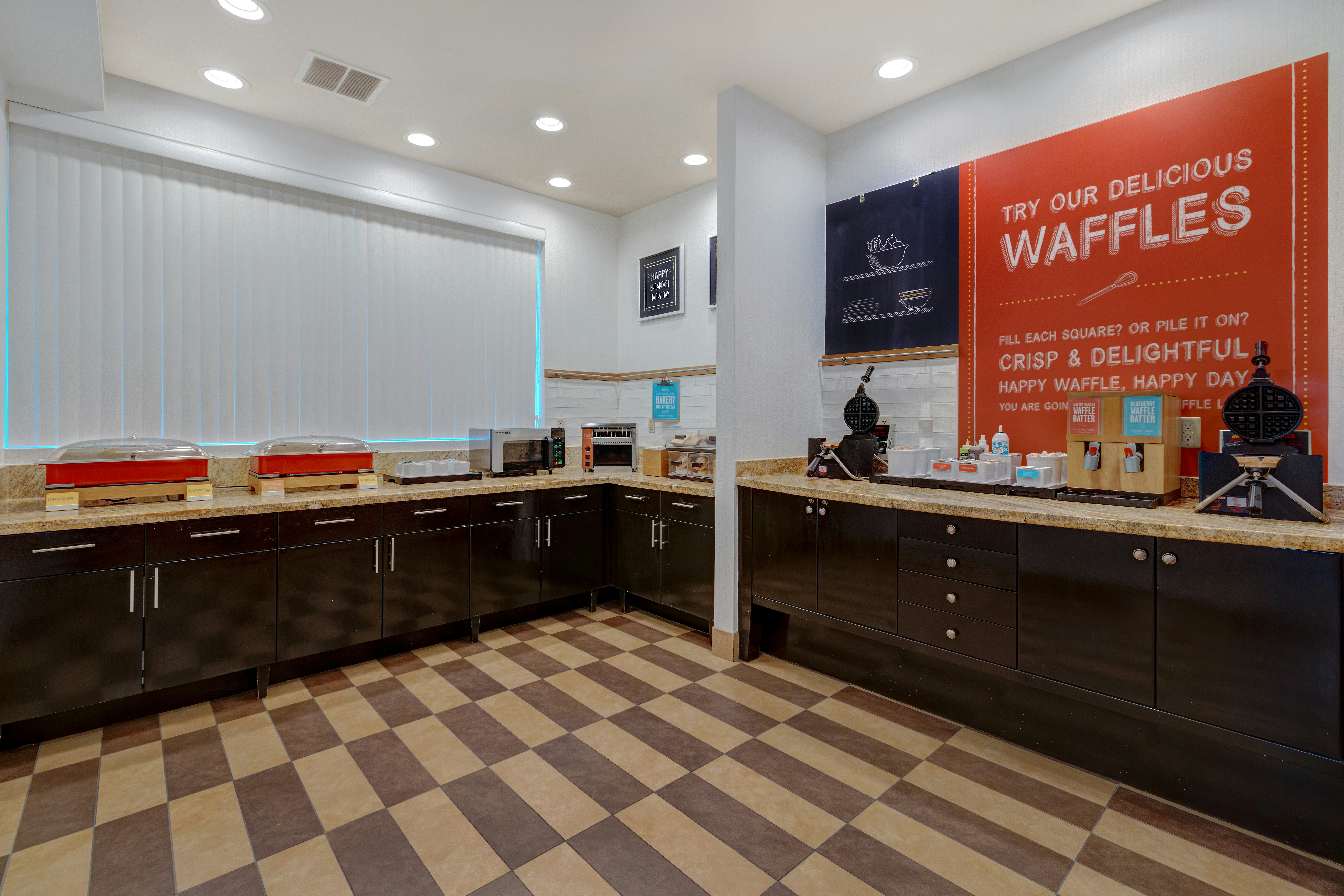 Hampton Inn & Suites Seattle/Federal Way 10/25