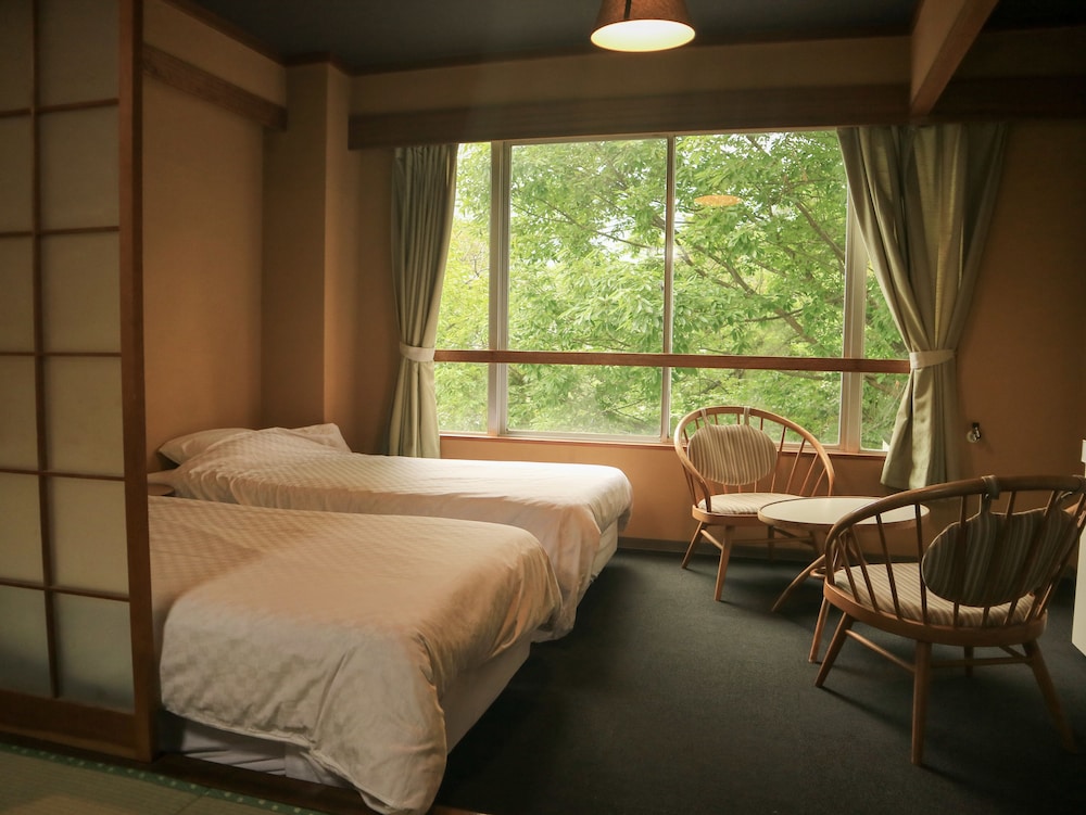 Hotel & Resorts Yamanouchi Hills 10/25