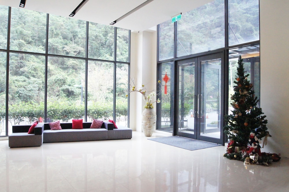 Goya Spring Resort 45/70
