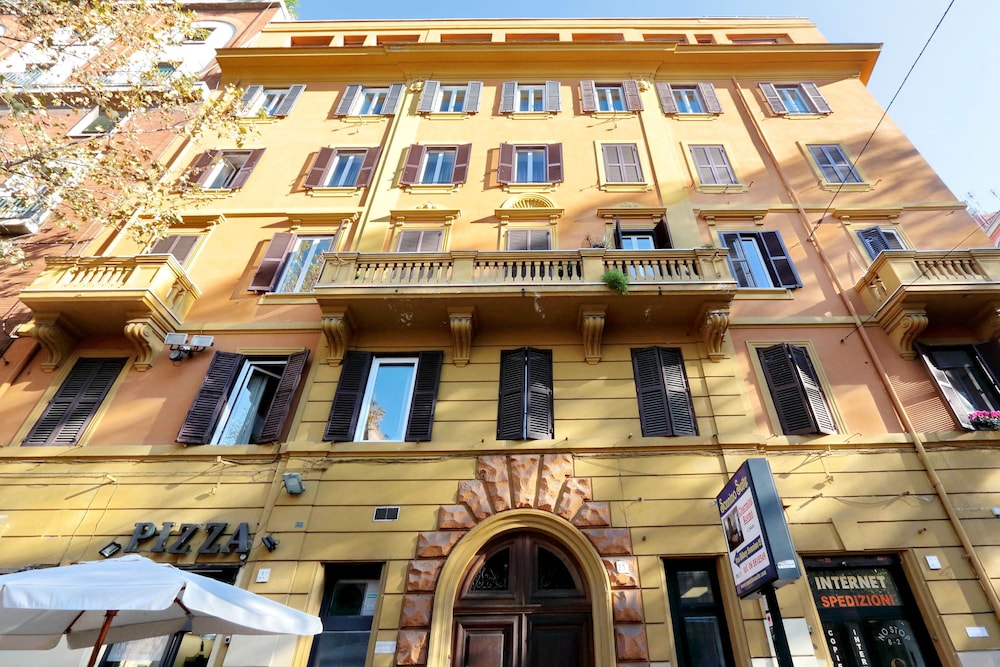 Sonnino Suite 4/59