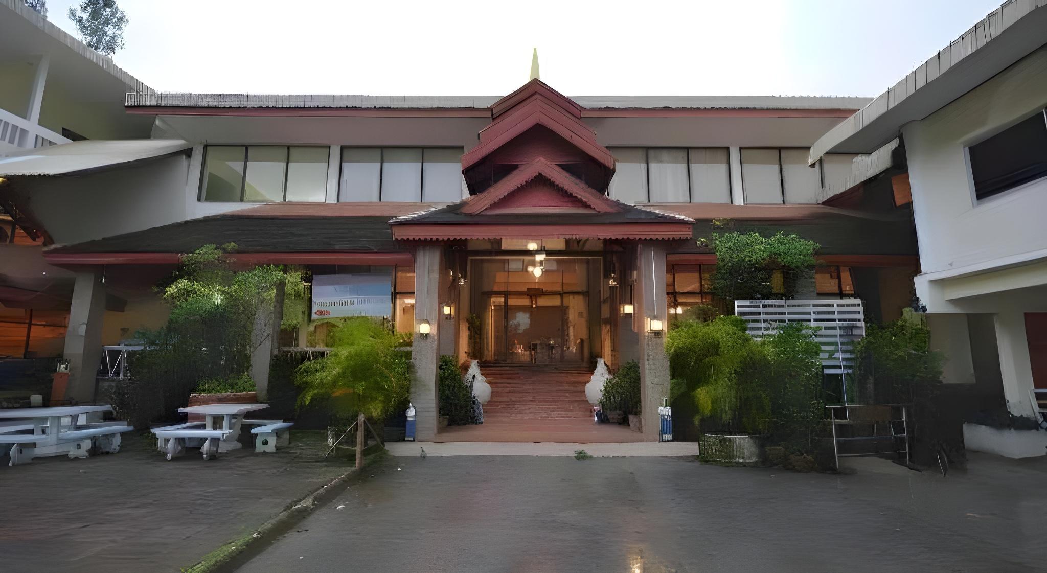 PIYAPORN HILL PARADISE HOTEL 17/58